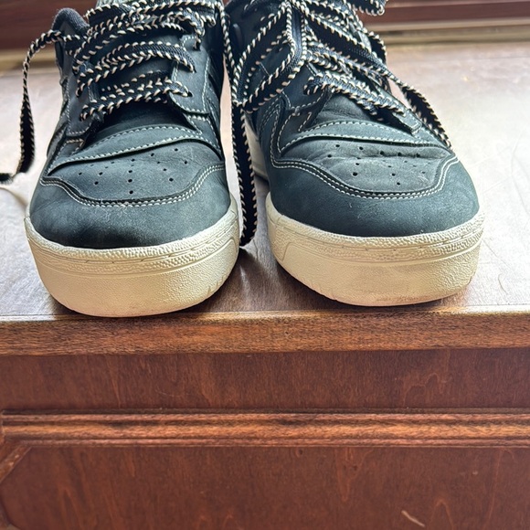 Adidas Rivalry Low - Picture 2 of 12